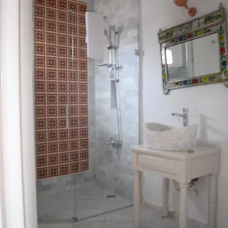 Kozanogluhan Butik מלון