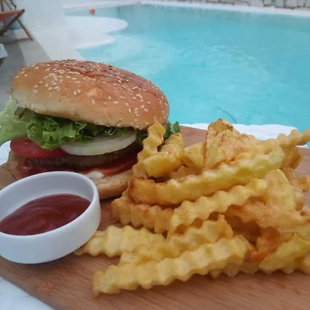 Kozanogluhan Butik 3*